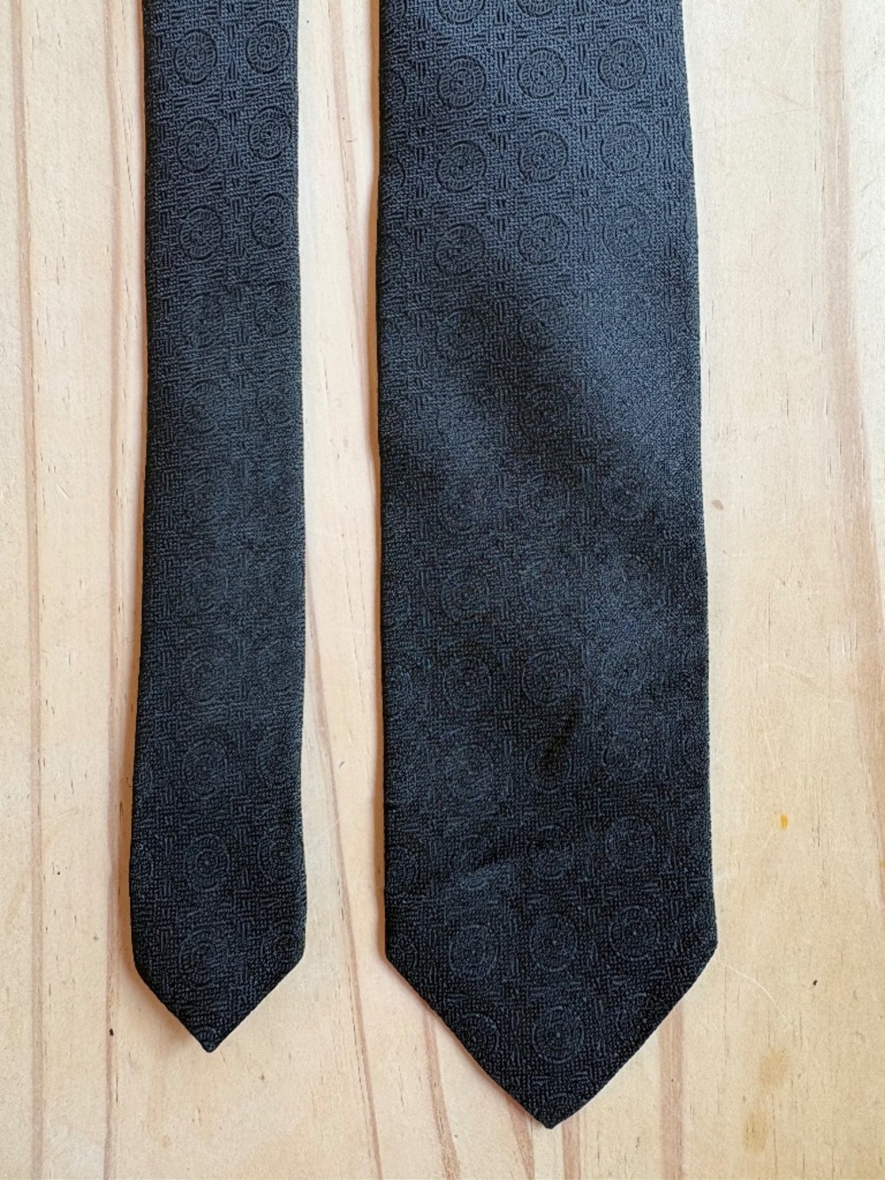City Streets Vintage Black Textured Narrow Skinny Tie